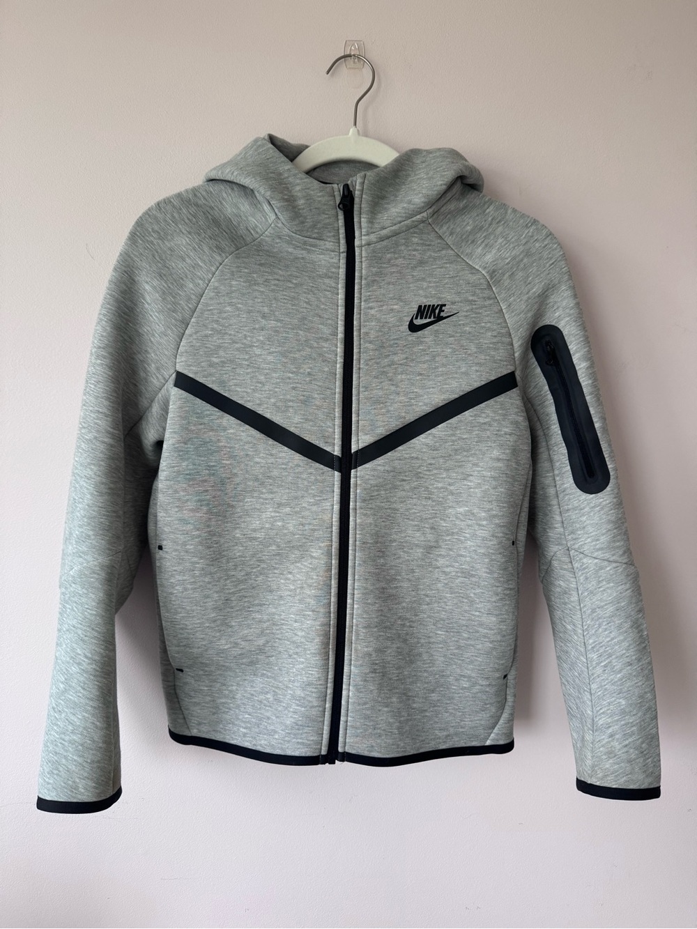 Nike Kids Tech Fleece Full Zip Hoodie | Big Kids Large L | Heather Grey Black
